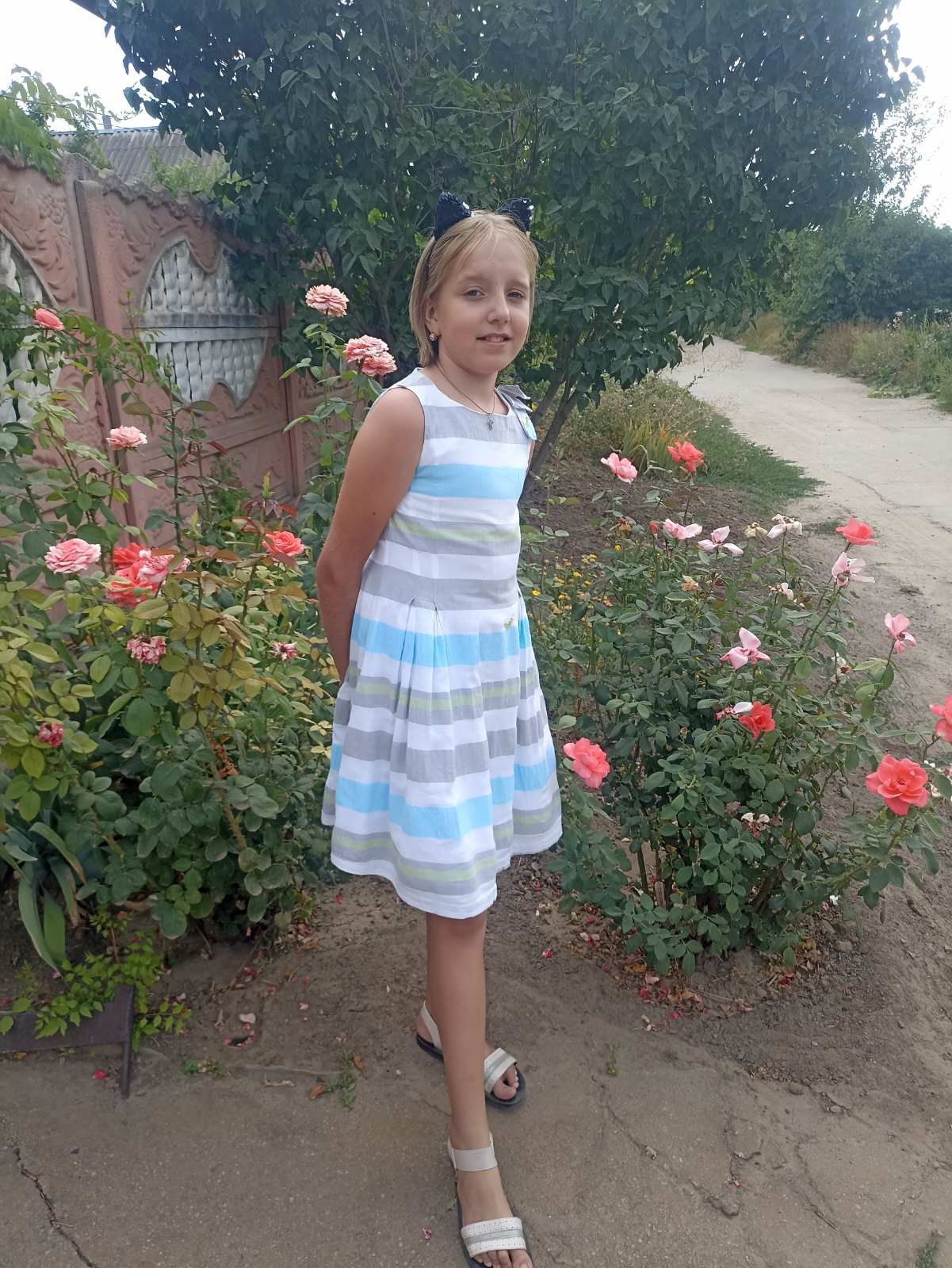 Папа на фронте, мама – на лечении. История семьи, которая взяла 9-летнюю девочку под патронат